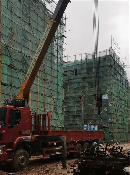 苏家屯区“慢工细活”—— 吊车的 “微动控制” 技术